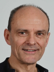 Theo-Thomassen 1e bas